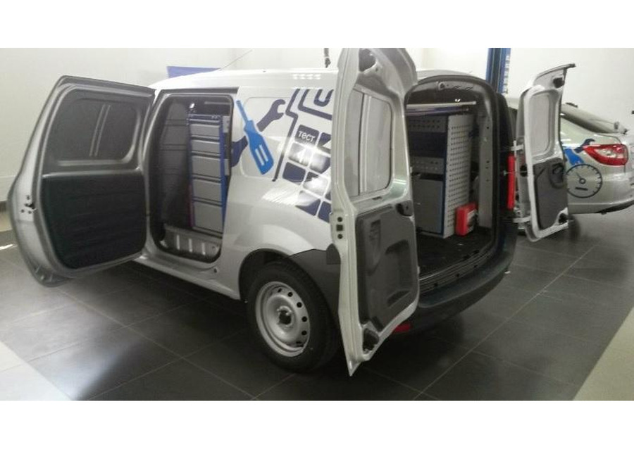 Оборудование для ремонтной автомастерской.