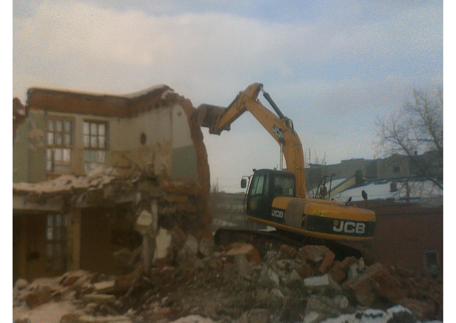 Демонтаж дач, домов, зданий, сооружений. Вывоз мусора с объектов.