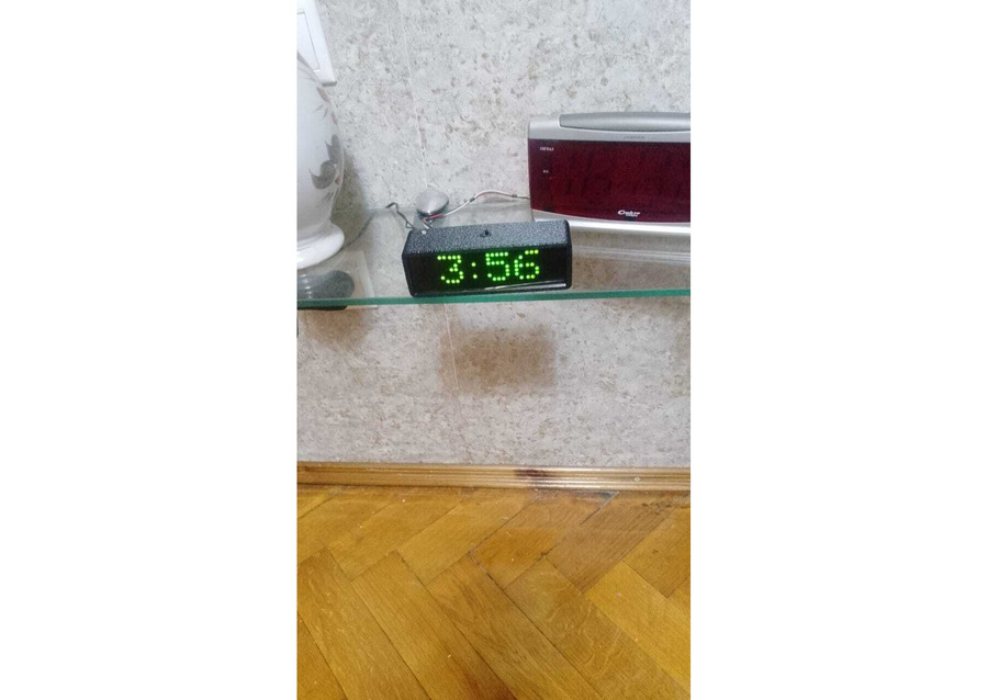 Настольные умные часы (ESP32, Wi-Fi, MQTT)